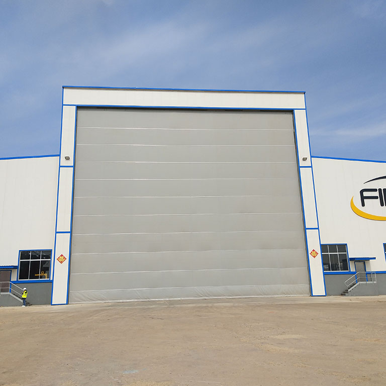 柔性飞机库大门